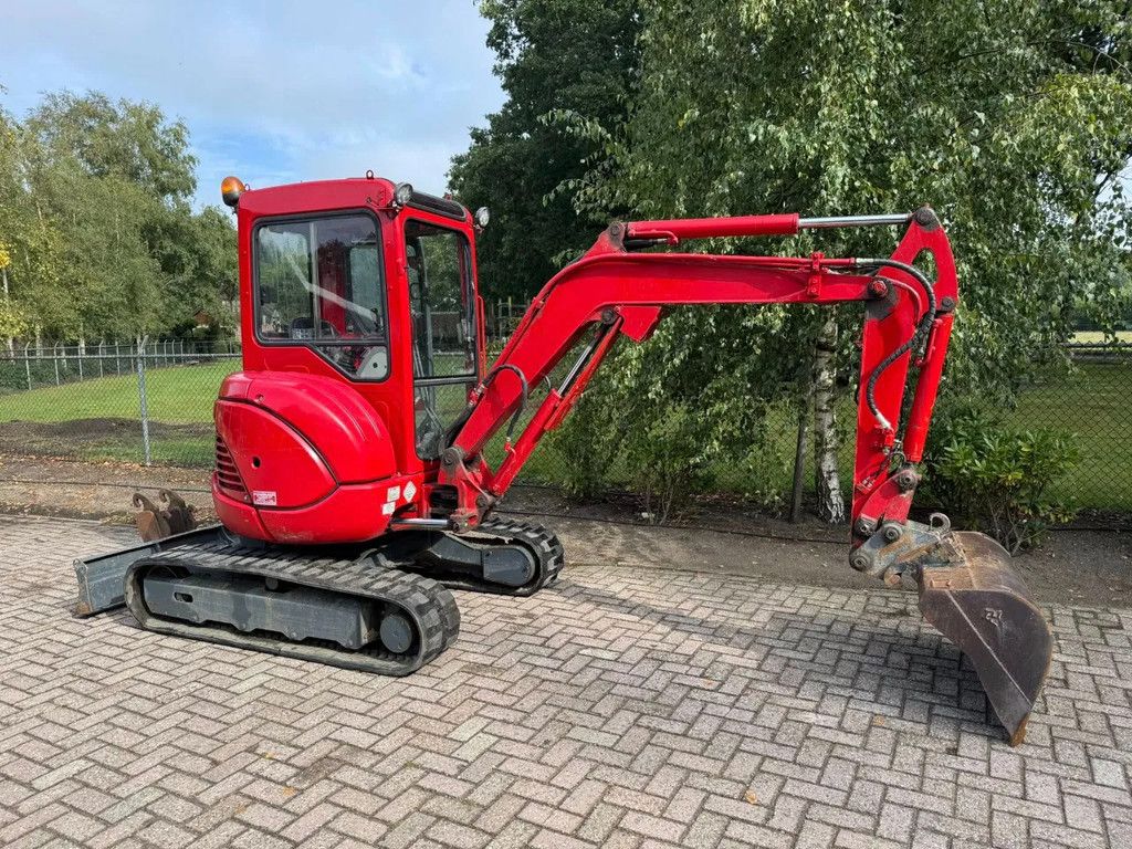 Ihi NX30-2 Binnendraaier minigraver