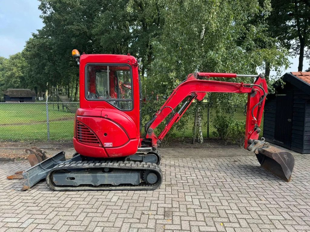 Ihi NX30-2 Binnendraaier minigraver