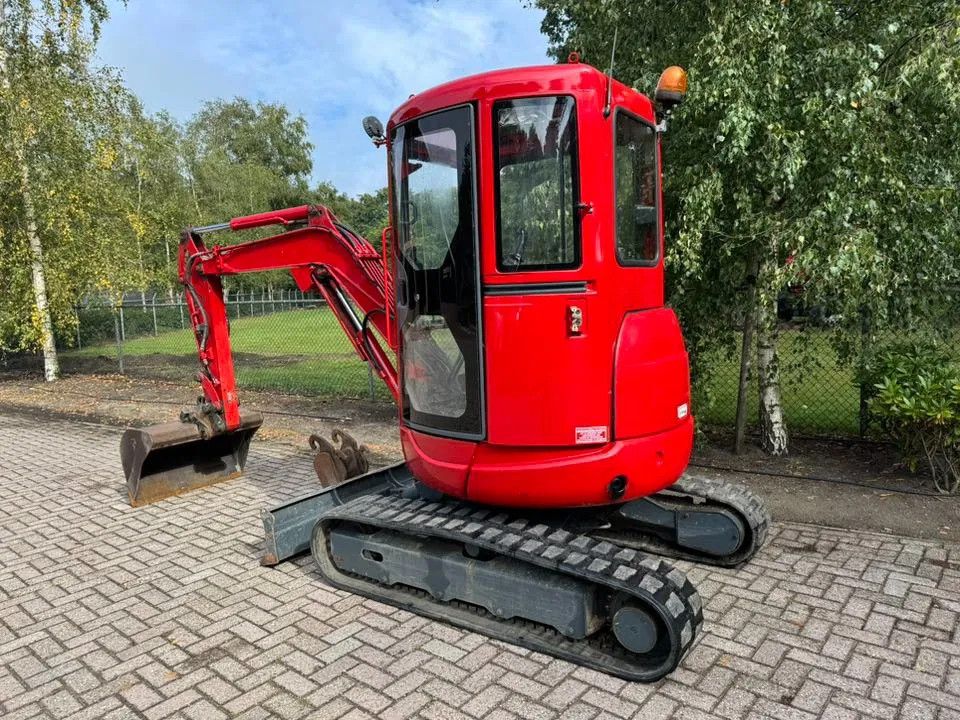 Ihi NX30-2 Binnendraaier minigraver