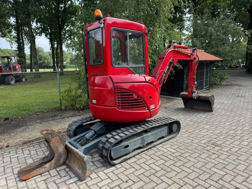 Ihi NX30-2 Binnendraaier minigraver