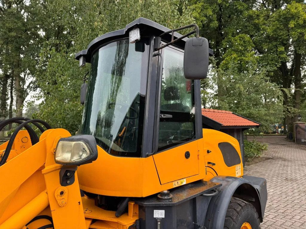 Hytec ZL10A Shovel loader met kenteken