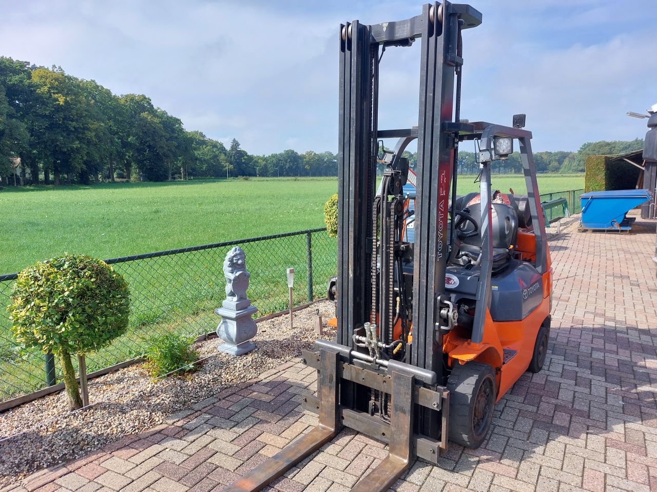 Toyota 7 serie 2.5 ton tripl sideshif