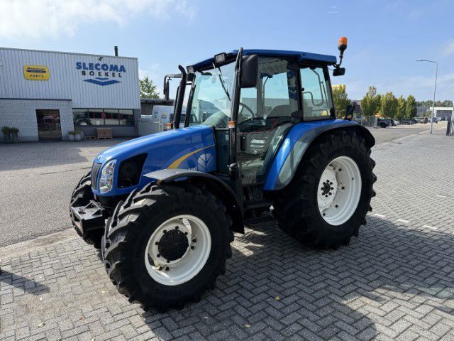 New Holland TL90A 4WD