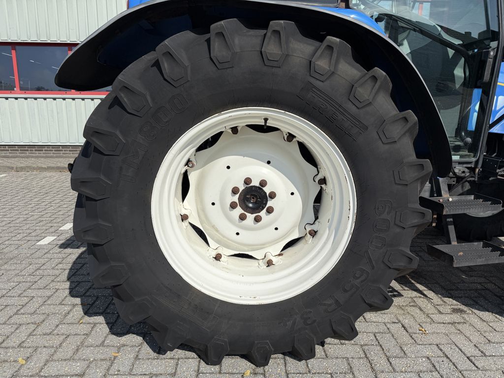 New Holland TL90A 4WD