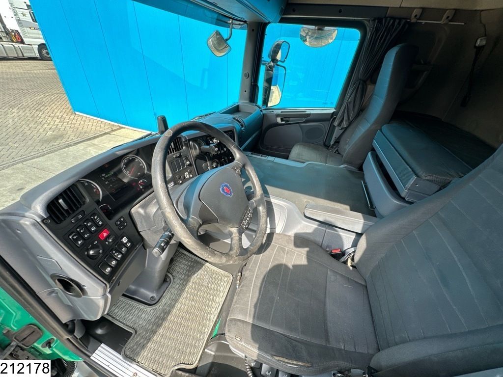 Scania P 450