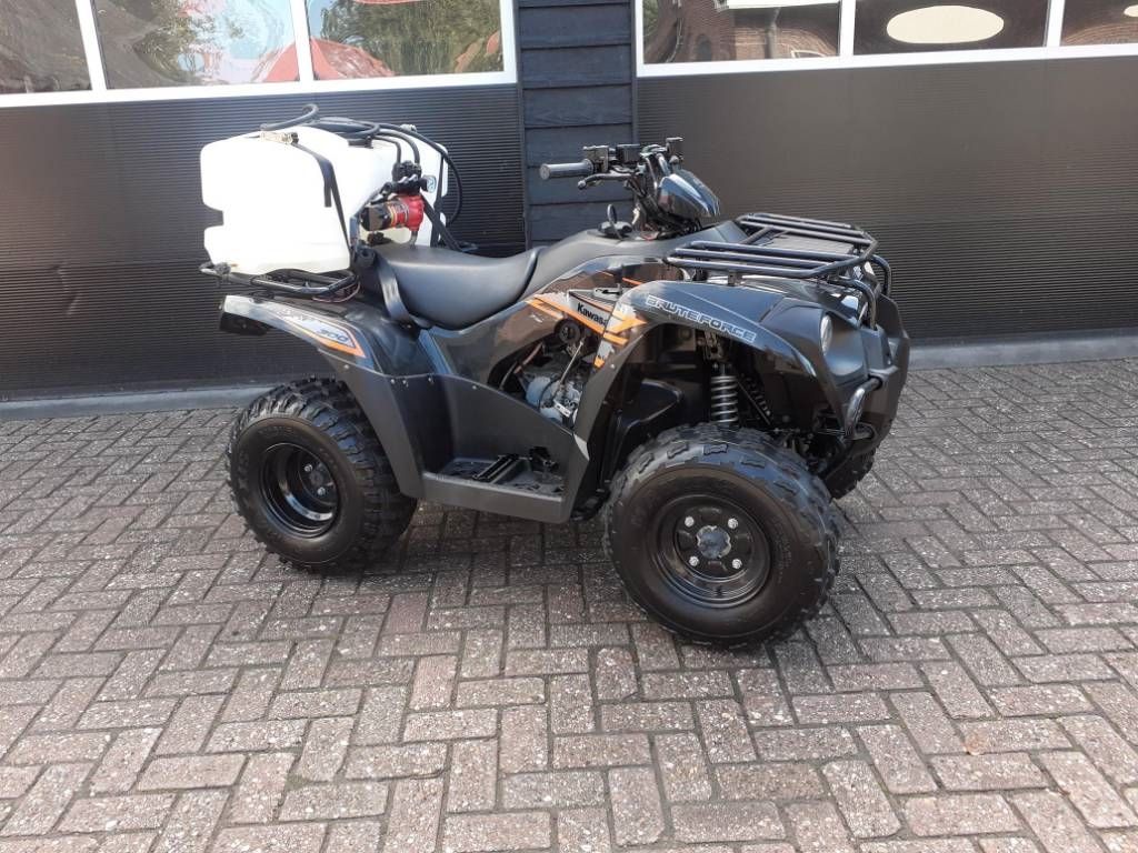 Kawasaki Brute Force 300 Quad - Spuit tank - Nette staat