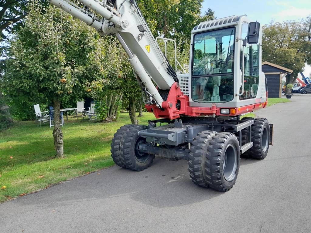 Takeuchi TB 175 triple giek - Nette staat