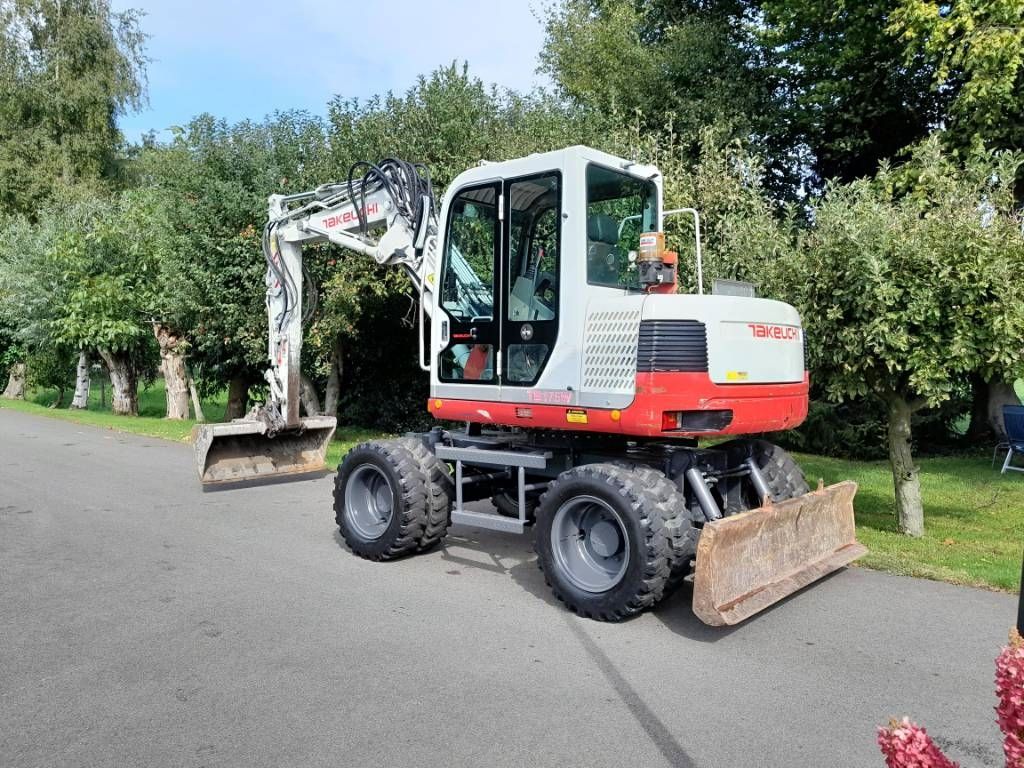 Takeuchi TB 175 triple giek - Nette staat