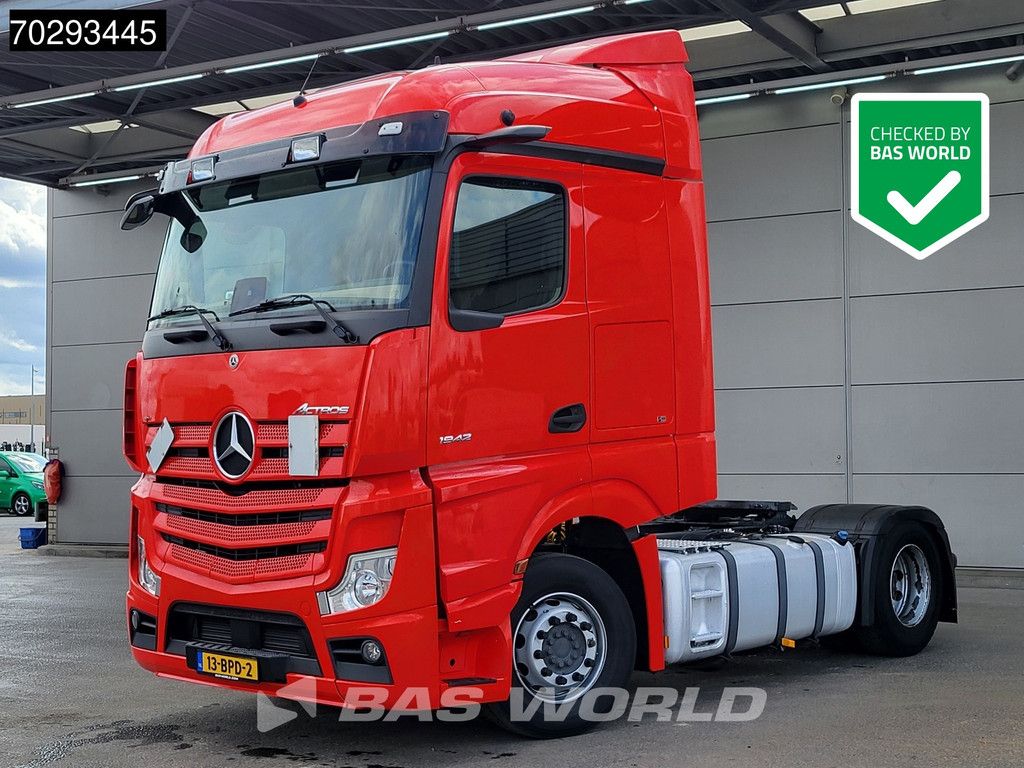 Mercedes Actros 1942 4X2 NL-Truck StreamSpace MP5 2x Tanks PPC Euro 6