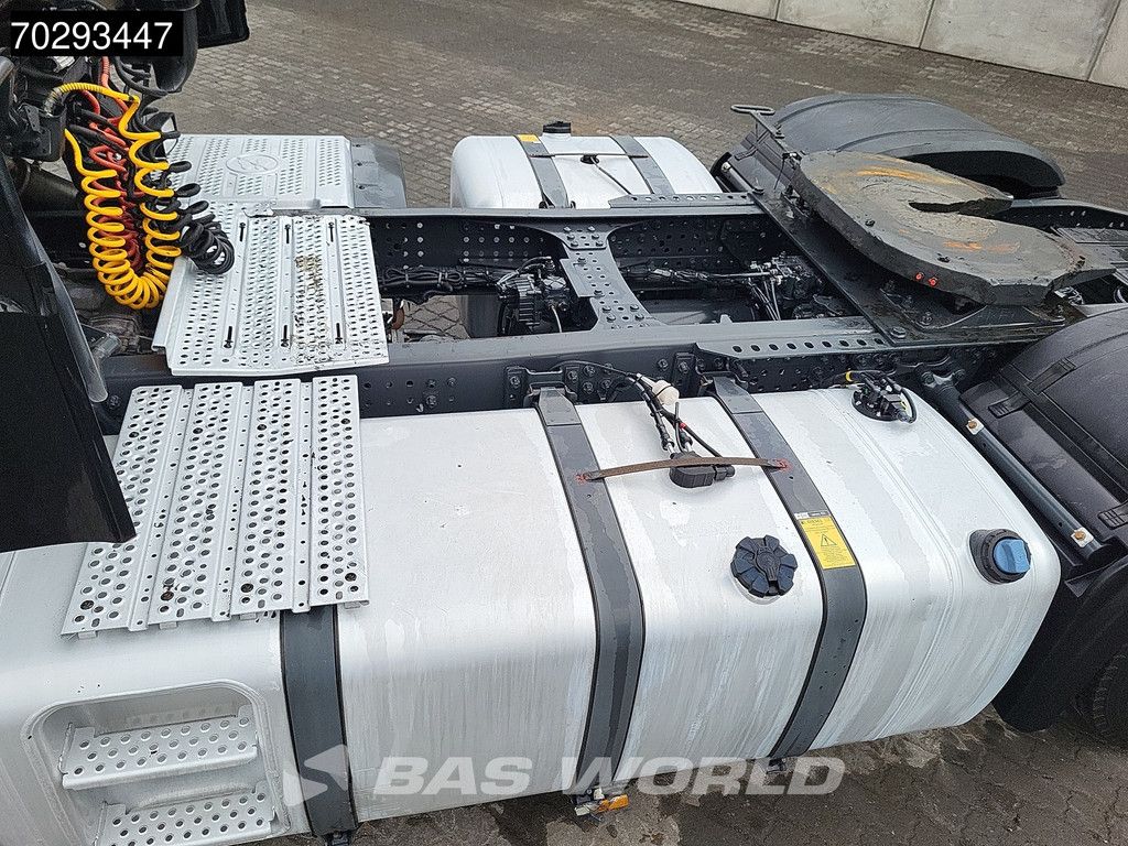 Mercedes Actros 1942 4X2 StreamSpace MP5 MirrorCam 2xTanks PPC Euro 6