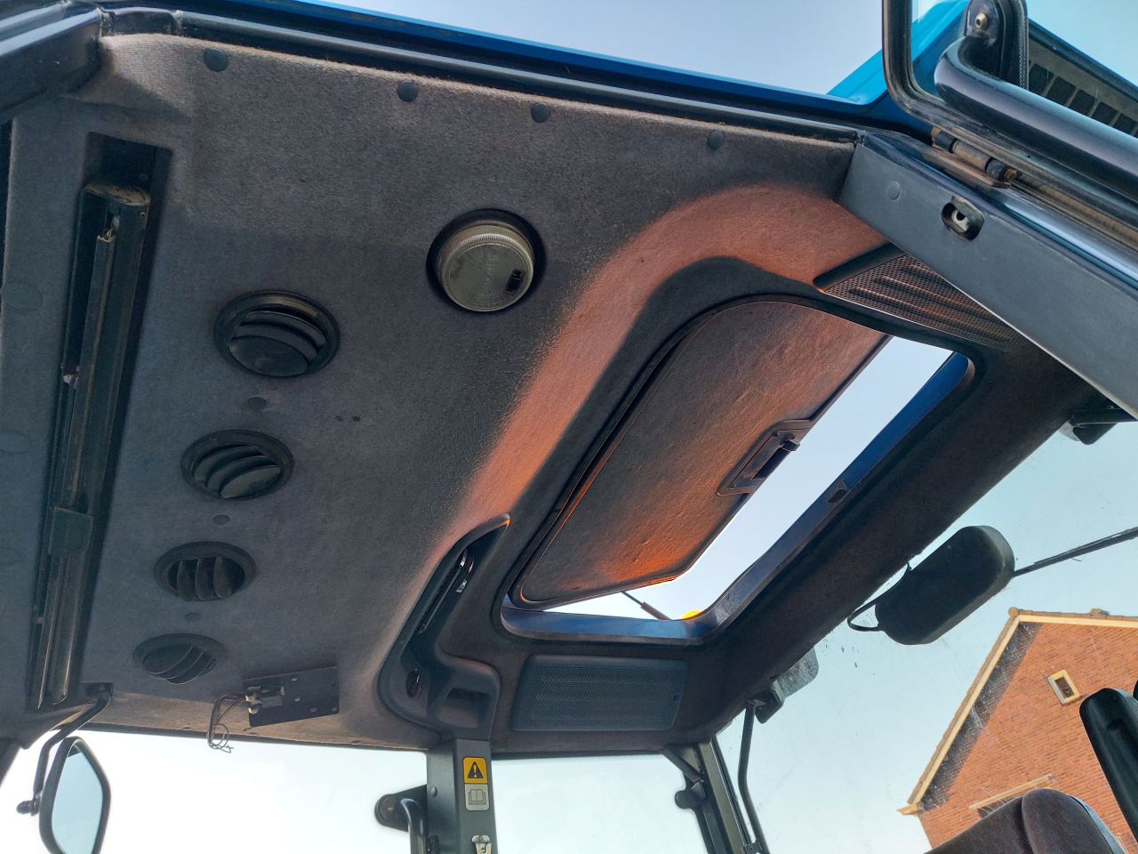 New Holland TS90