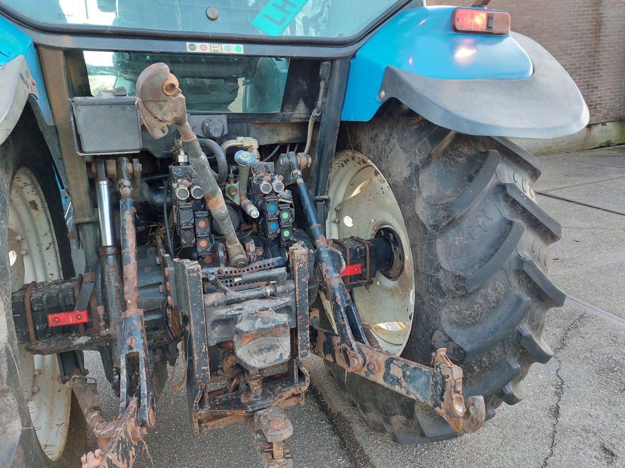 New Holland TS90