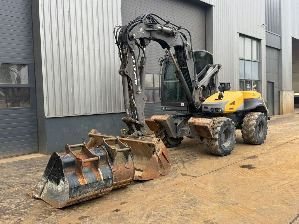 Mecalac 12MTX incl. 3 x bucket