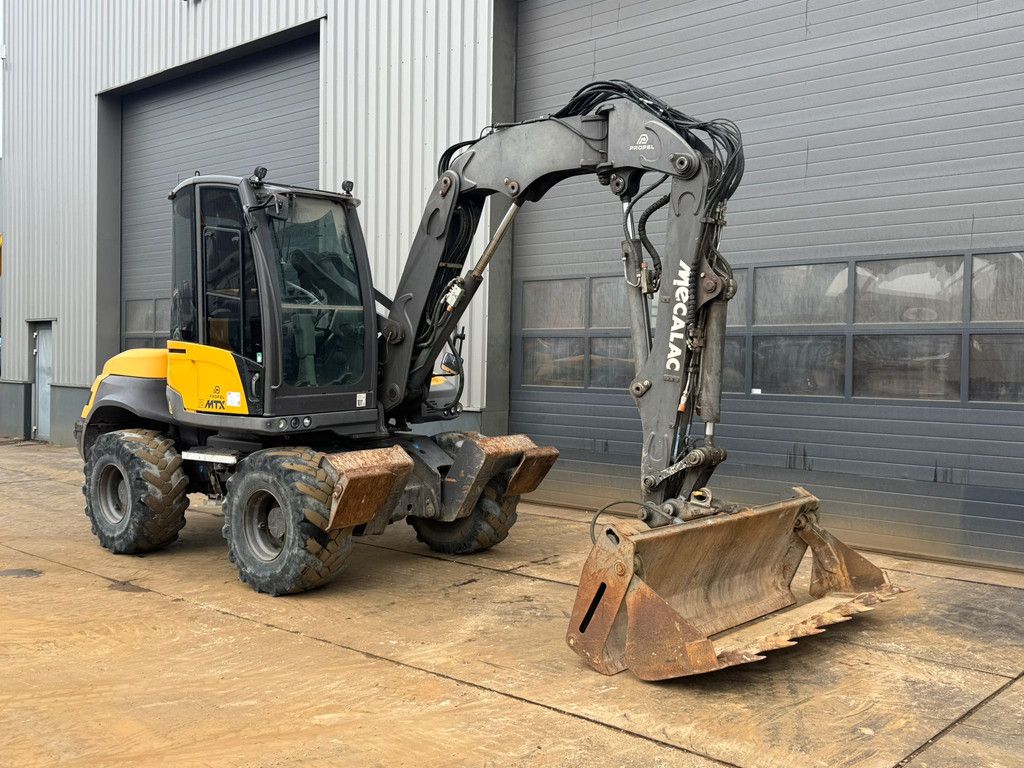 Mecalac 12MTX incl. 3 x bucket