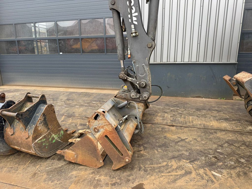Mecalac 12MTX incl. 3 x bucket