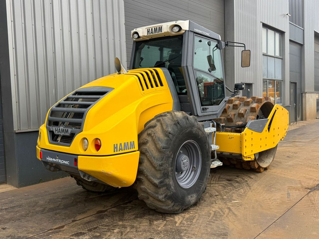 Hamm H13i Padfoot compactor