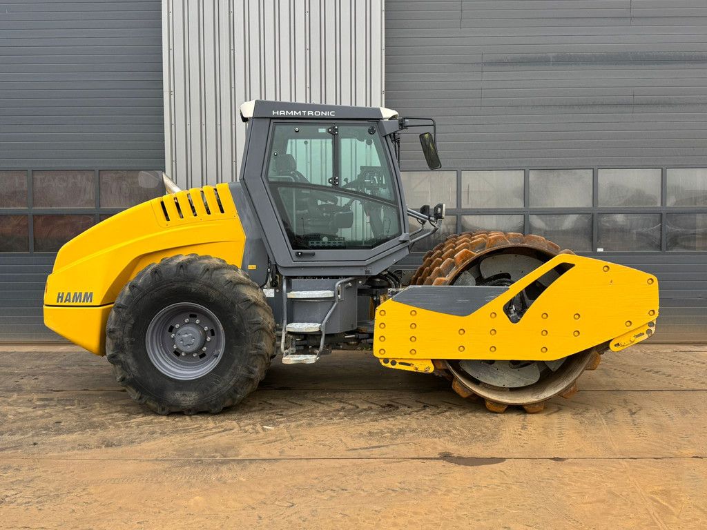 Hamm H13i Padfoot compactor