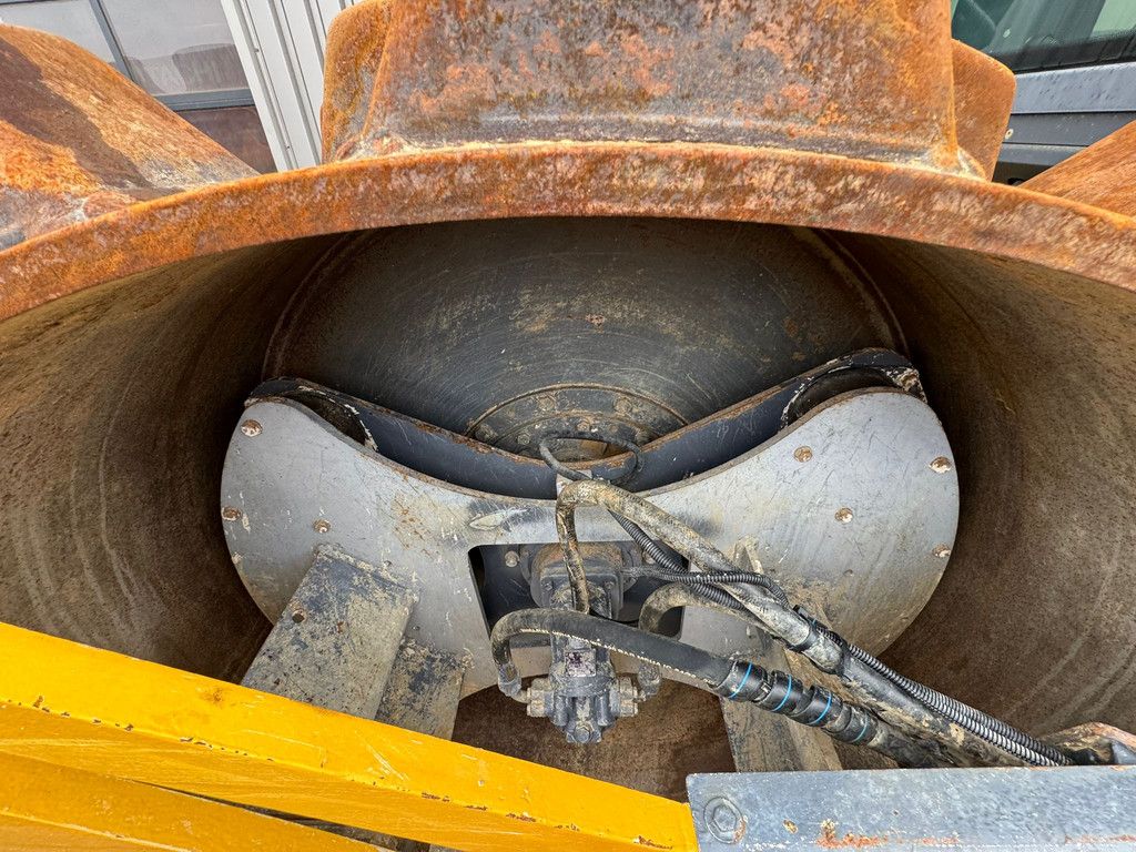 Hamm H13i Padfoot compactor