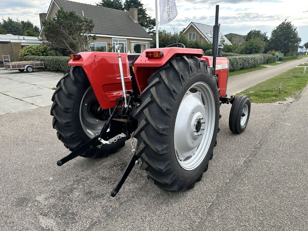 Massey-Ferguson 290