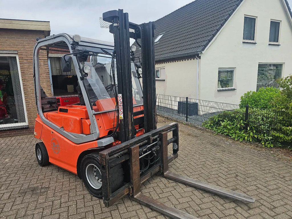 BT Heftruck 5 tons Elektrisch 2012 6500 uur