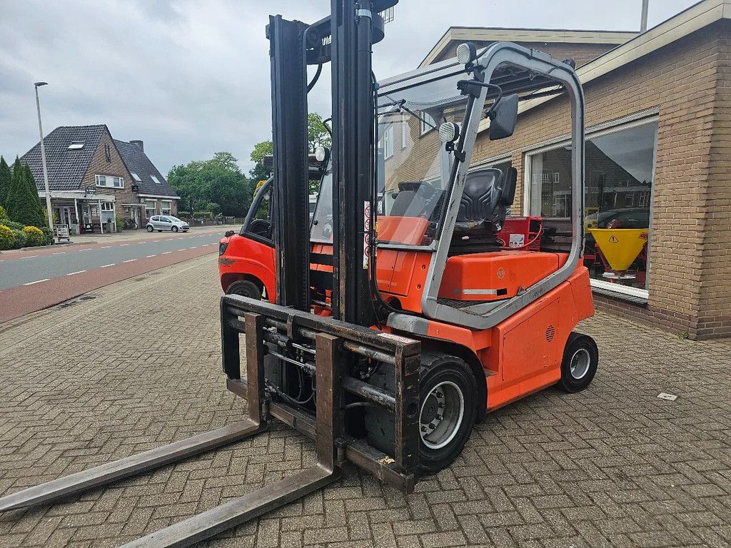 BT Heftruck 5 tons Elektrisch 2012 6500 uur