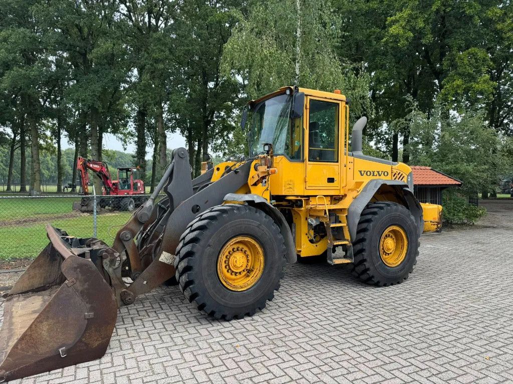 Volvo L90E Loader shovel