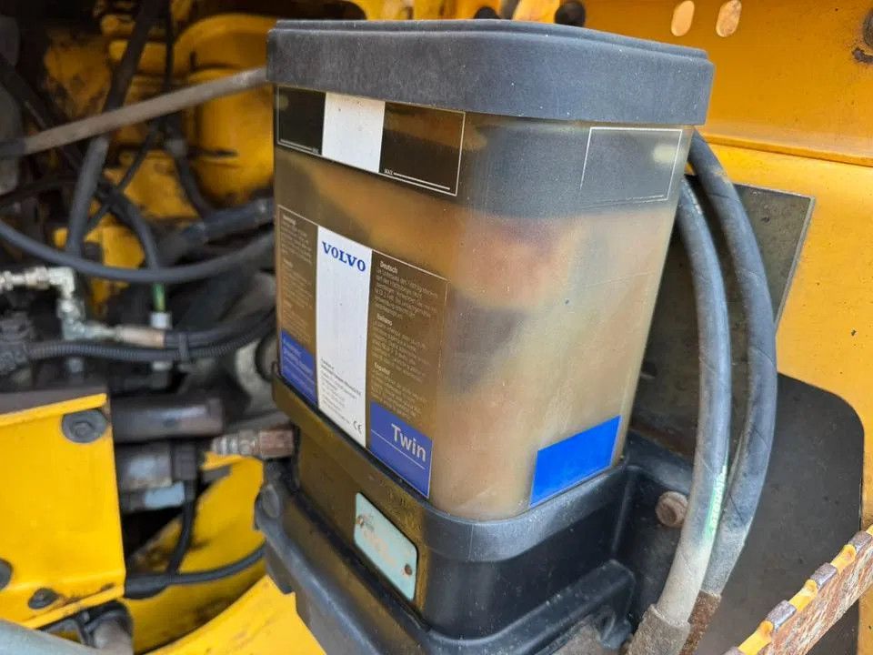 Volvo L90E Loader shovel