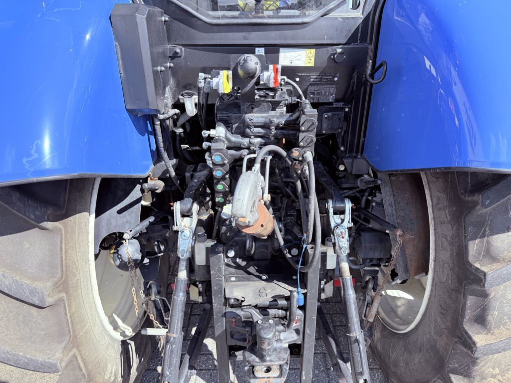 New Holland T6.165 AC + TL750 Voorlader