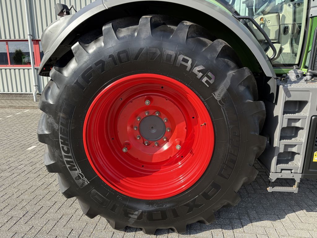 Fendt 828 Vario S4 ProfiPlus