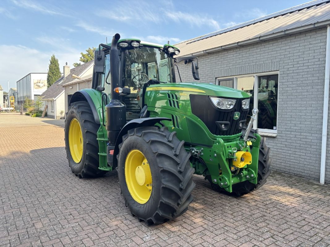 John Deere 6155M