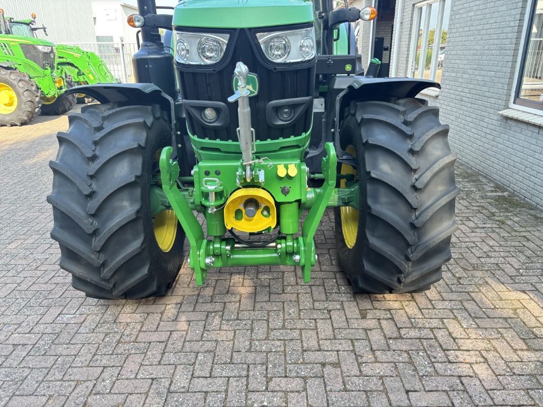 John Deere 6155M