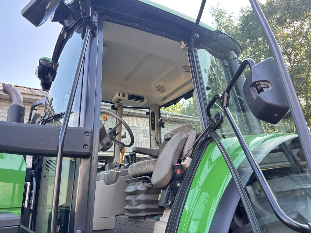 John Deere 6155M