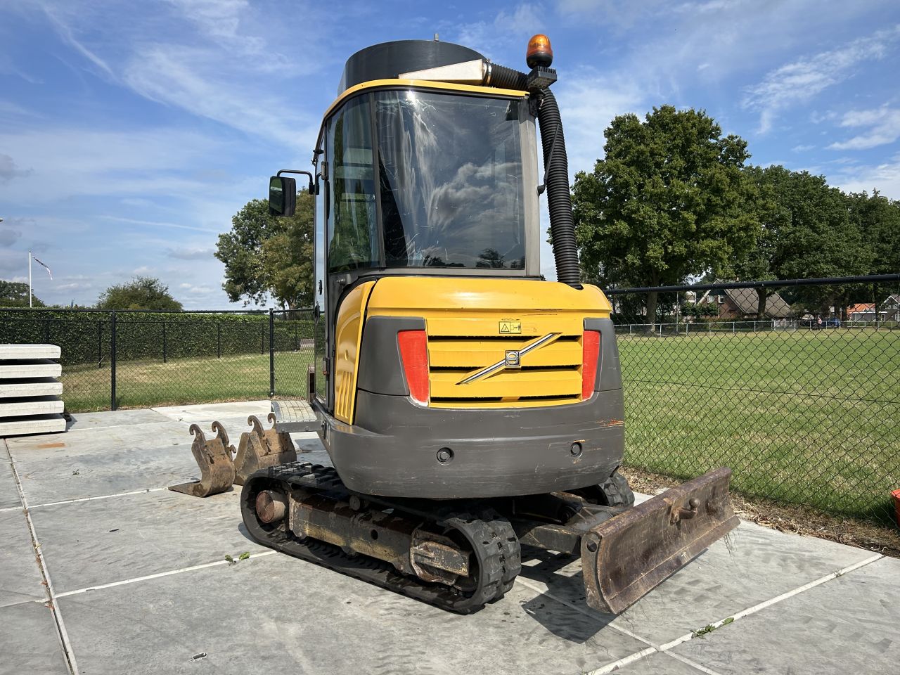 Zeer nette Volvo EC27 minigraver