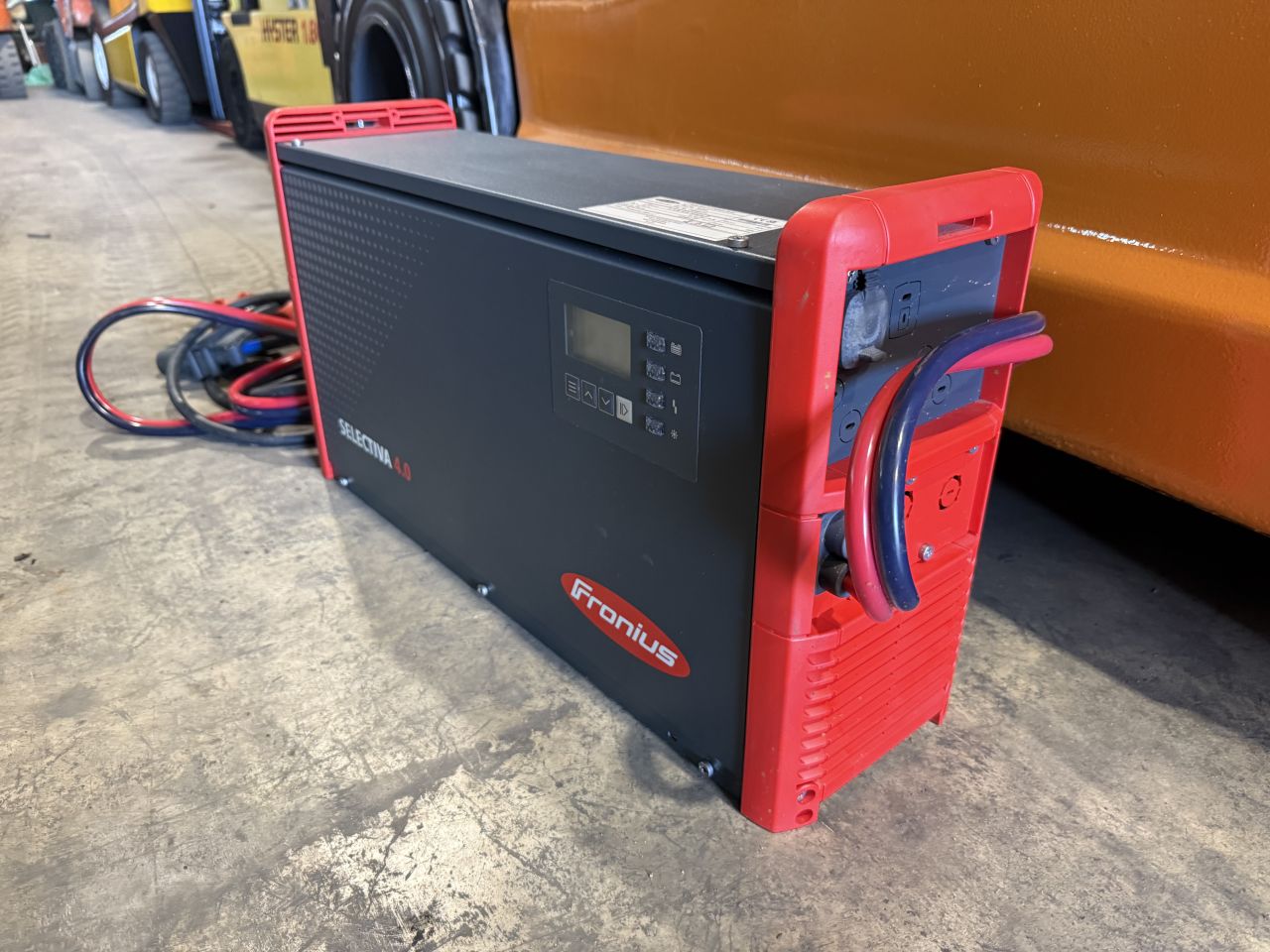 Nieuwstaat Fronius Selectiva 80V 90A oplader heftruck