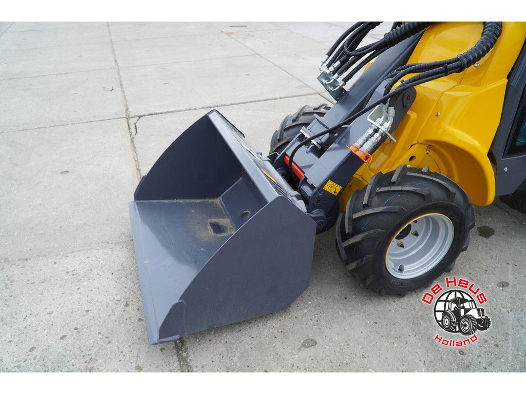 Eurotrac T11