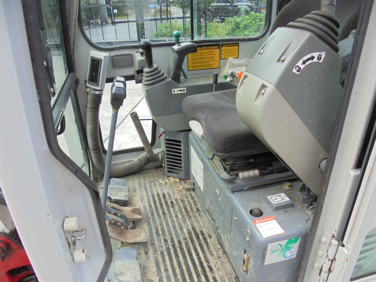 Takeuchi TTB016