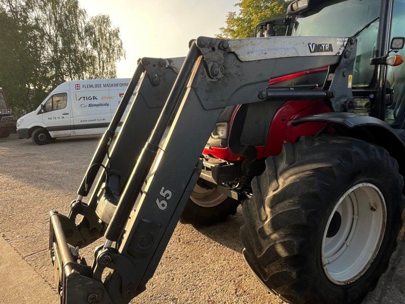 Valtra N142 N142