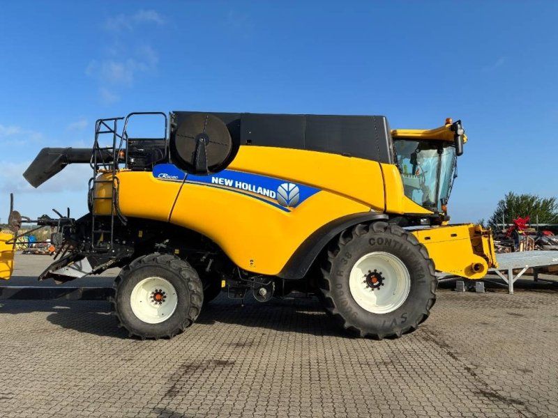 New Holland CR 9080