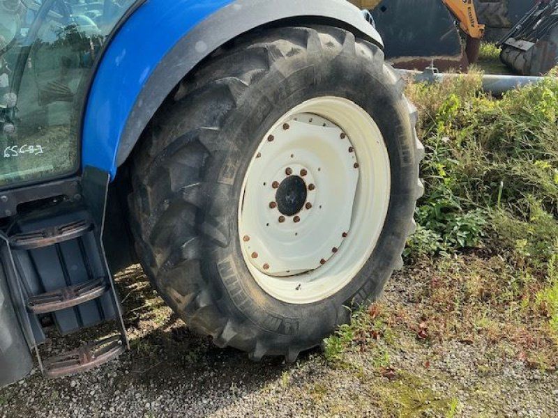 New Holland T5.115