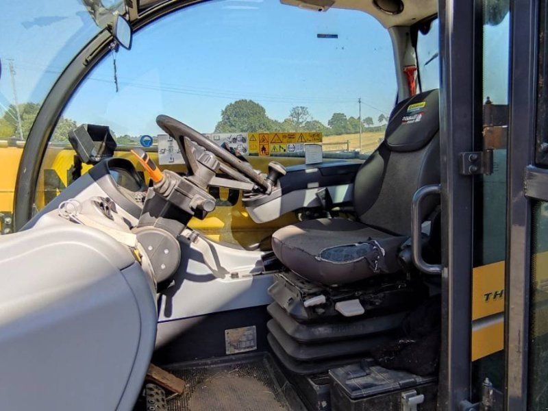 New Holland TH7.42