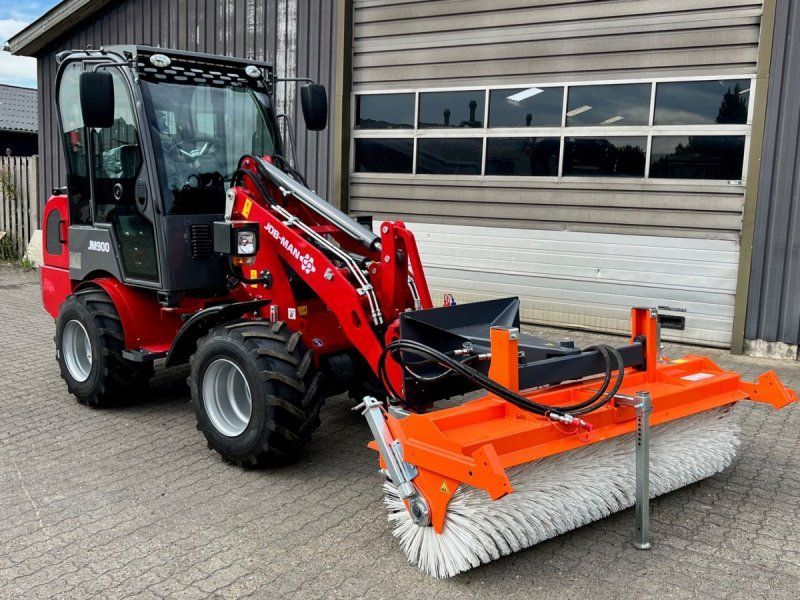 MAN 900 Snowline