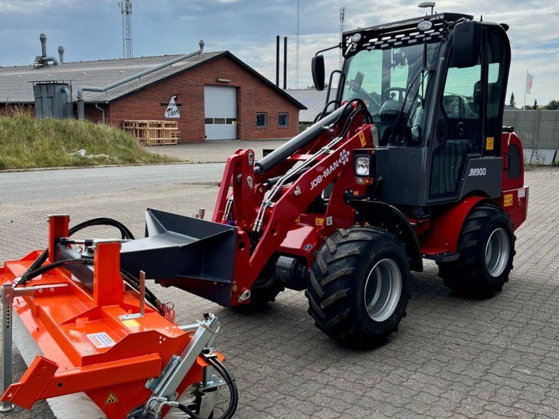 MAN 900 Snowline