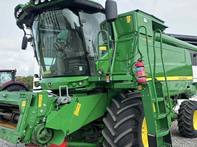 John Deere T670I