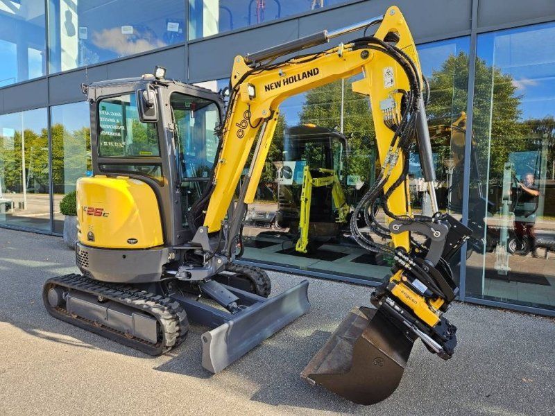 New Holland E 26 C