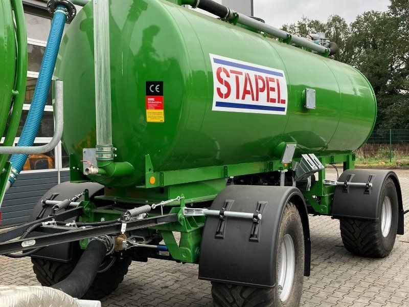 Stapel VT 12.000l Drehschemmel+VT 14.000l Vakuumfaß
