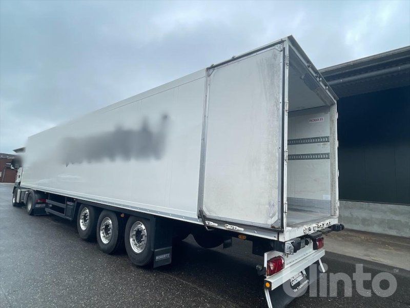 Schmitz Cargobull SK024