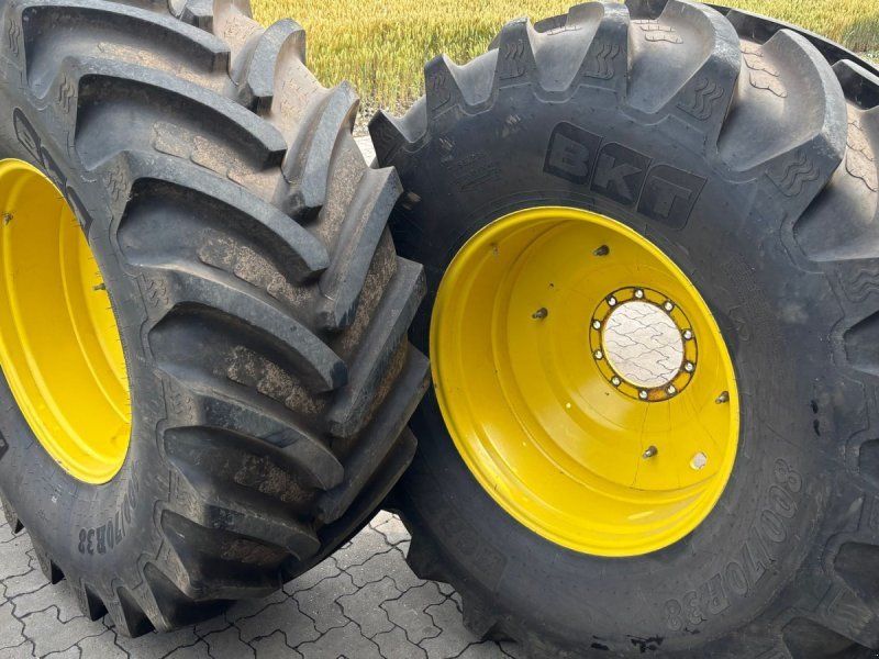 BKT 800/70R38 600/70R28 Komplette dæk