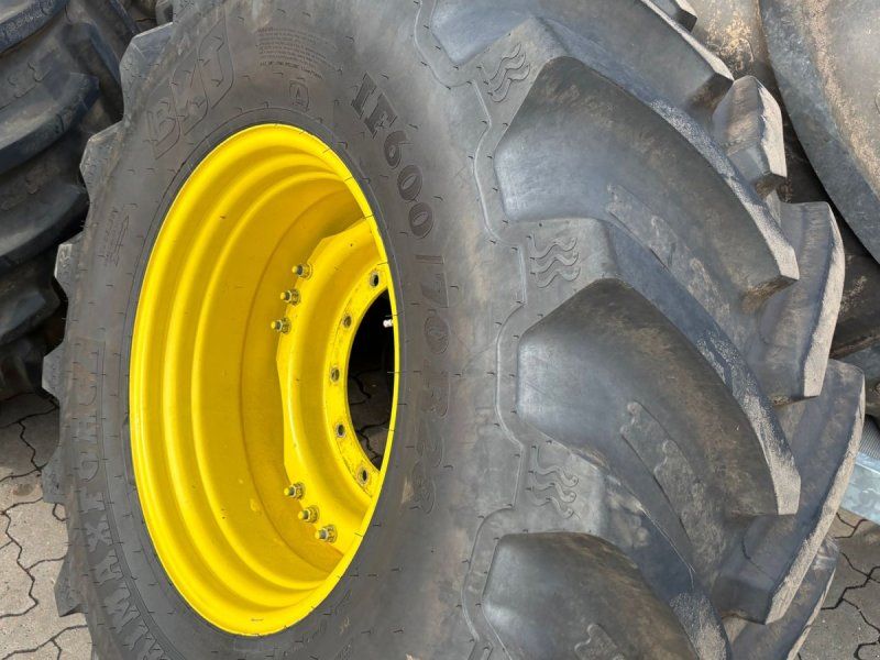 BKT 800/70R38 600/70R28 Komplette dæk