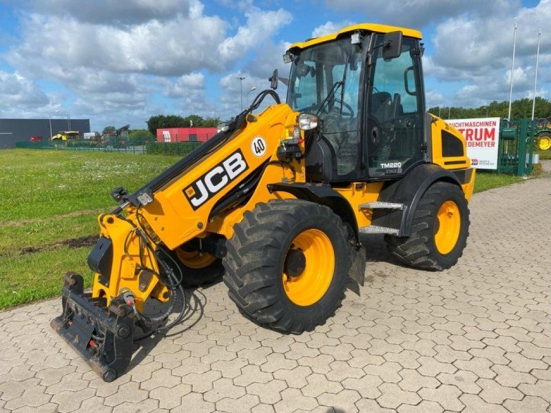 JCB TM 220 40 KM/H