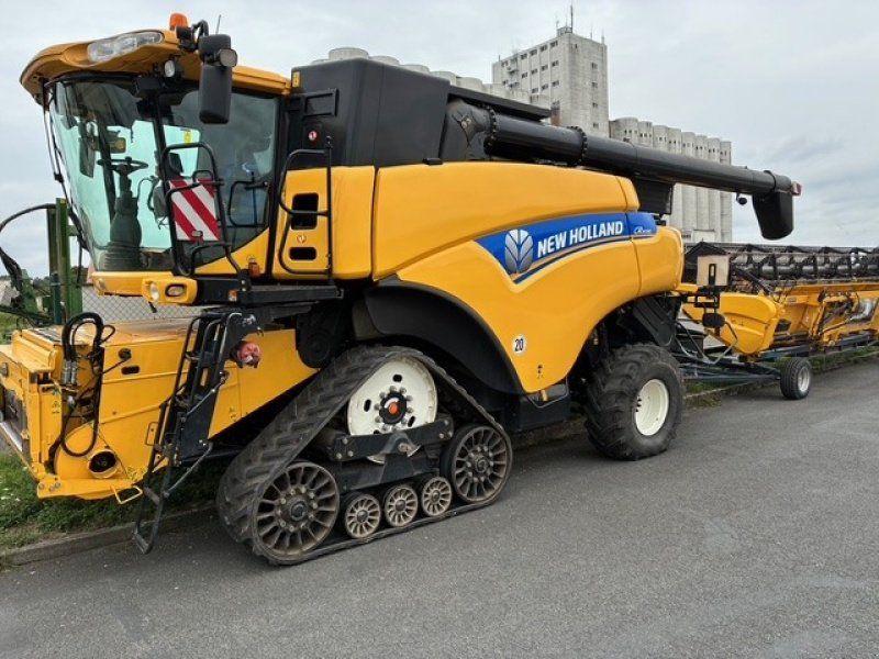 New Holland CR 9090